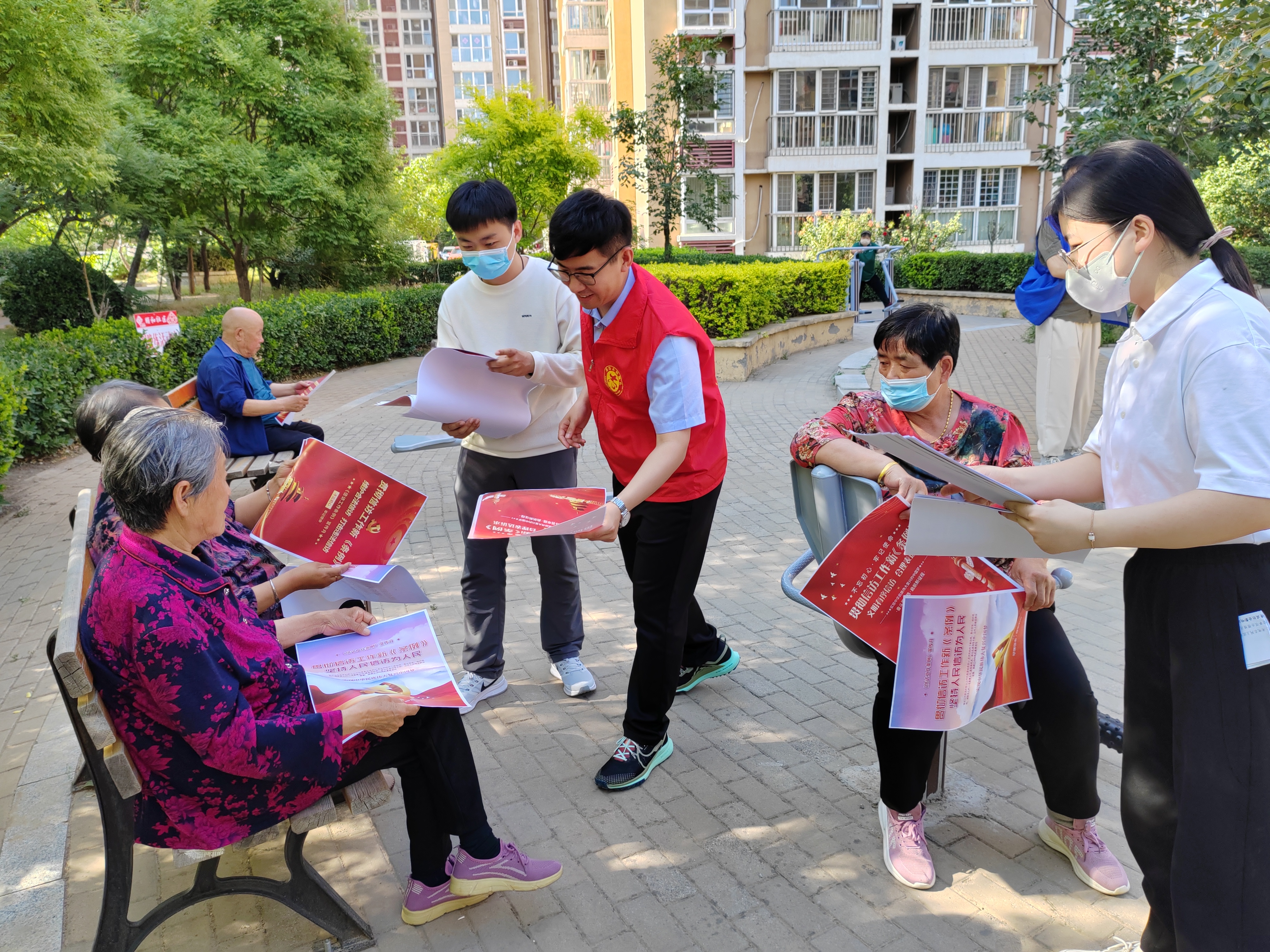 �ȷ������Žᵳ֧���߽�������չ���ŷ�����������ʵ��һ�������������˶�