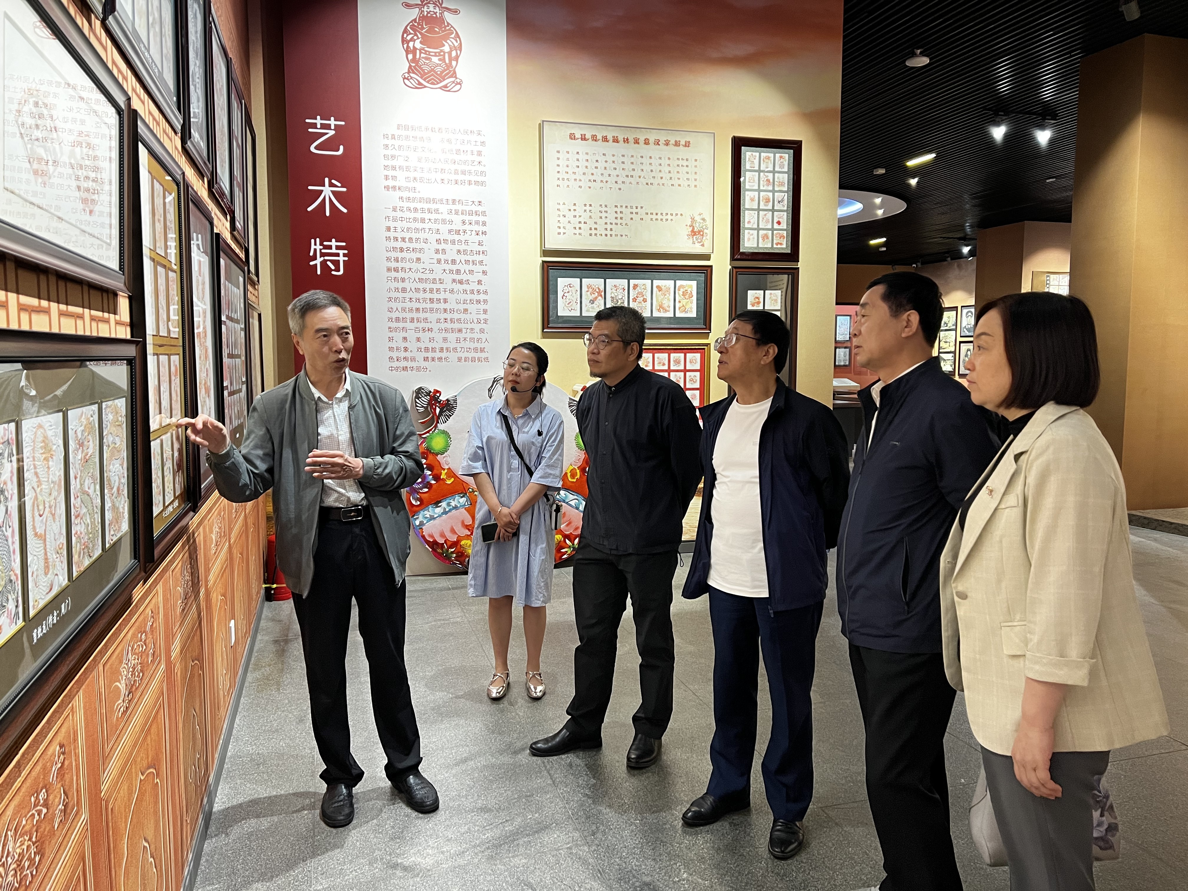 �����ط����������������ںϡ�������������������Ŀ�������߽��żҿ�ε��