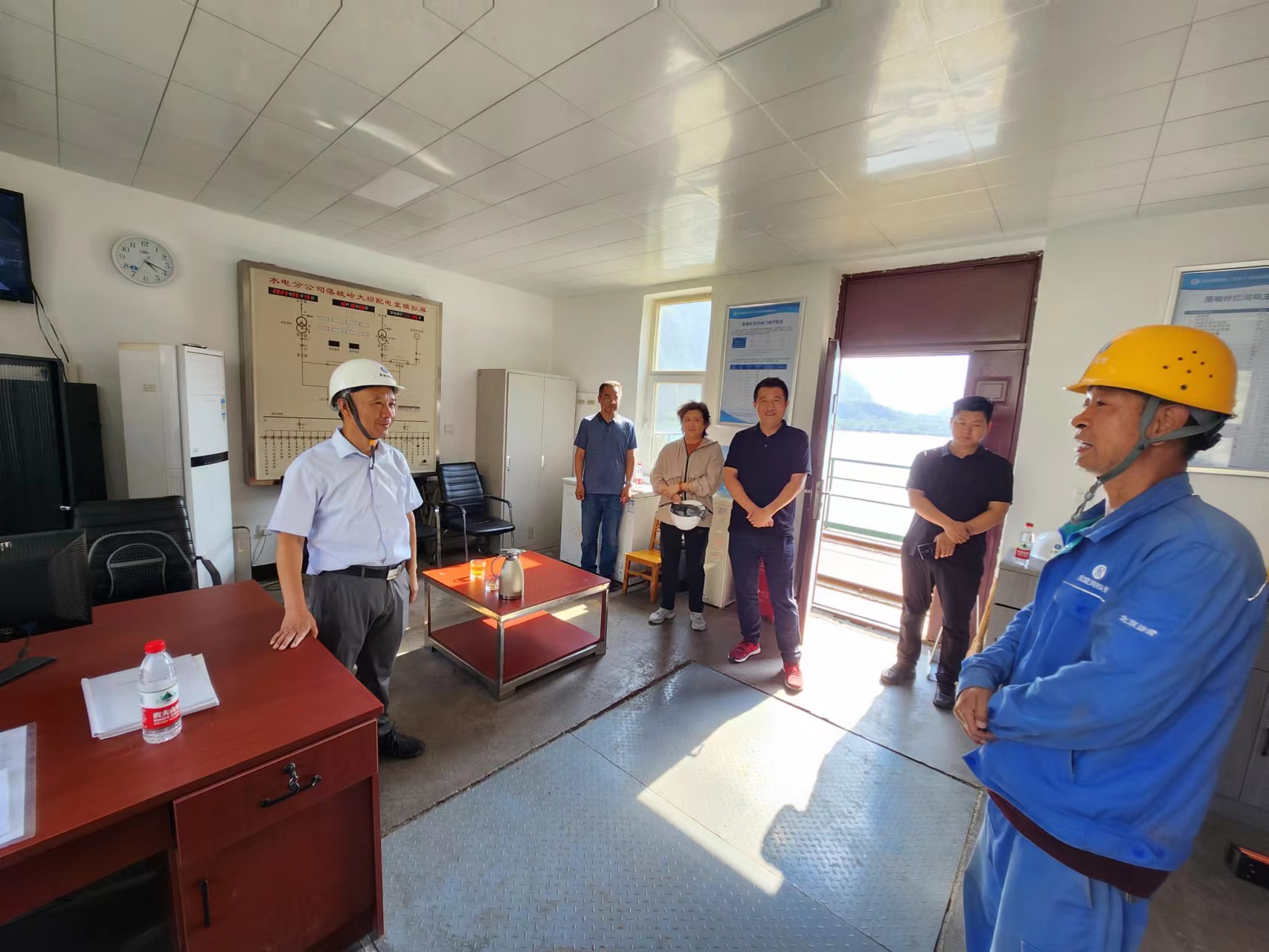 ��˾��Ҫ��һ�и�PT��Ѷ(�й���)����ɽϿ�ε���