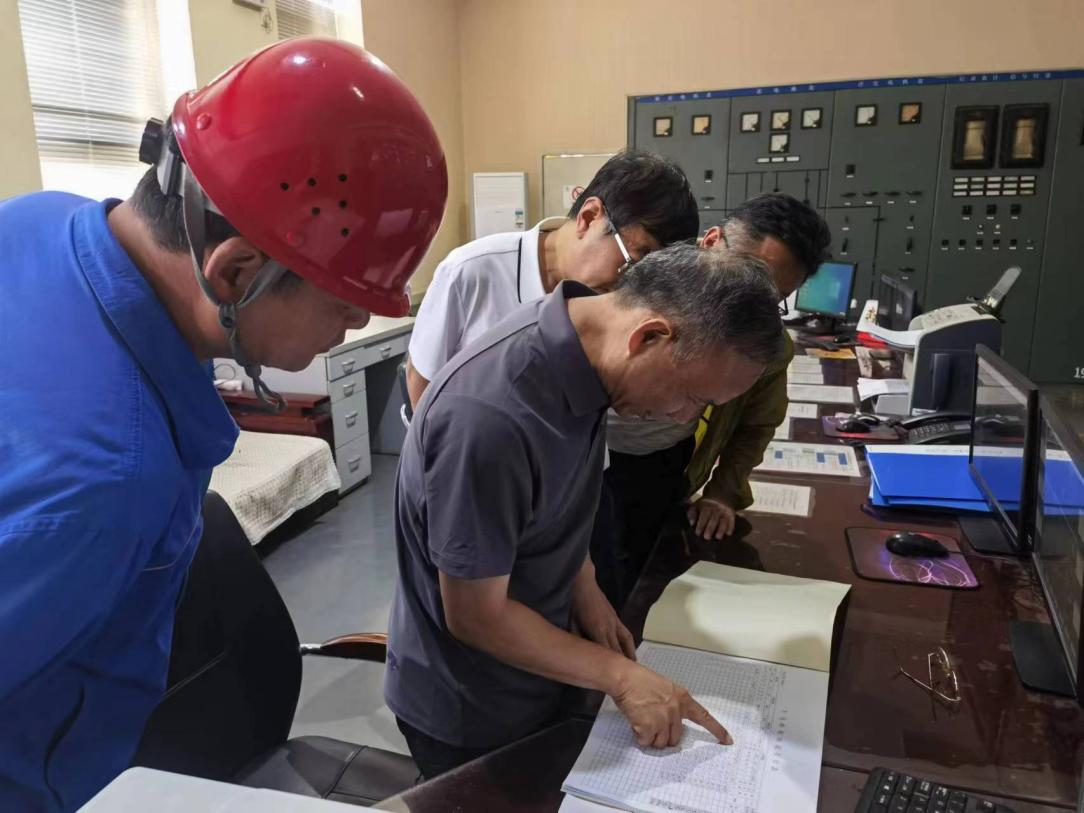 ��˾��Ҫ�򵼸�������Ӫ��˾�����º�ɫԤ������������������