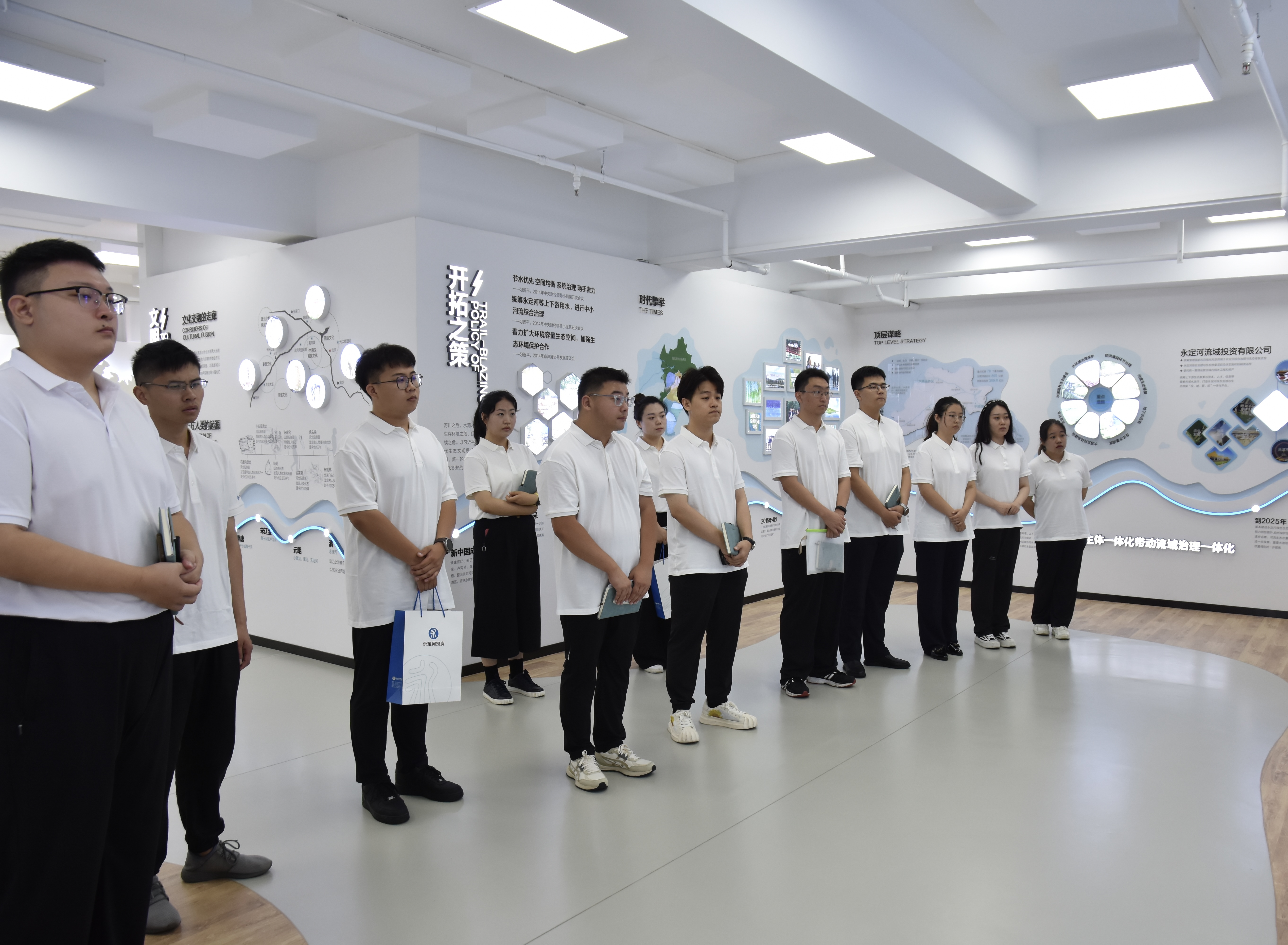 ����㡢�����̣�PT��Ѷ(�й���)��������˾�ٿ�2023��Ӧ���ҵ��ӭ�»�