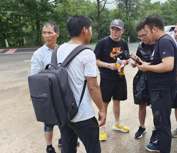 �������ȷ��13����γ����ǰ�����굳Ա