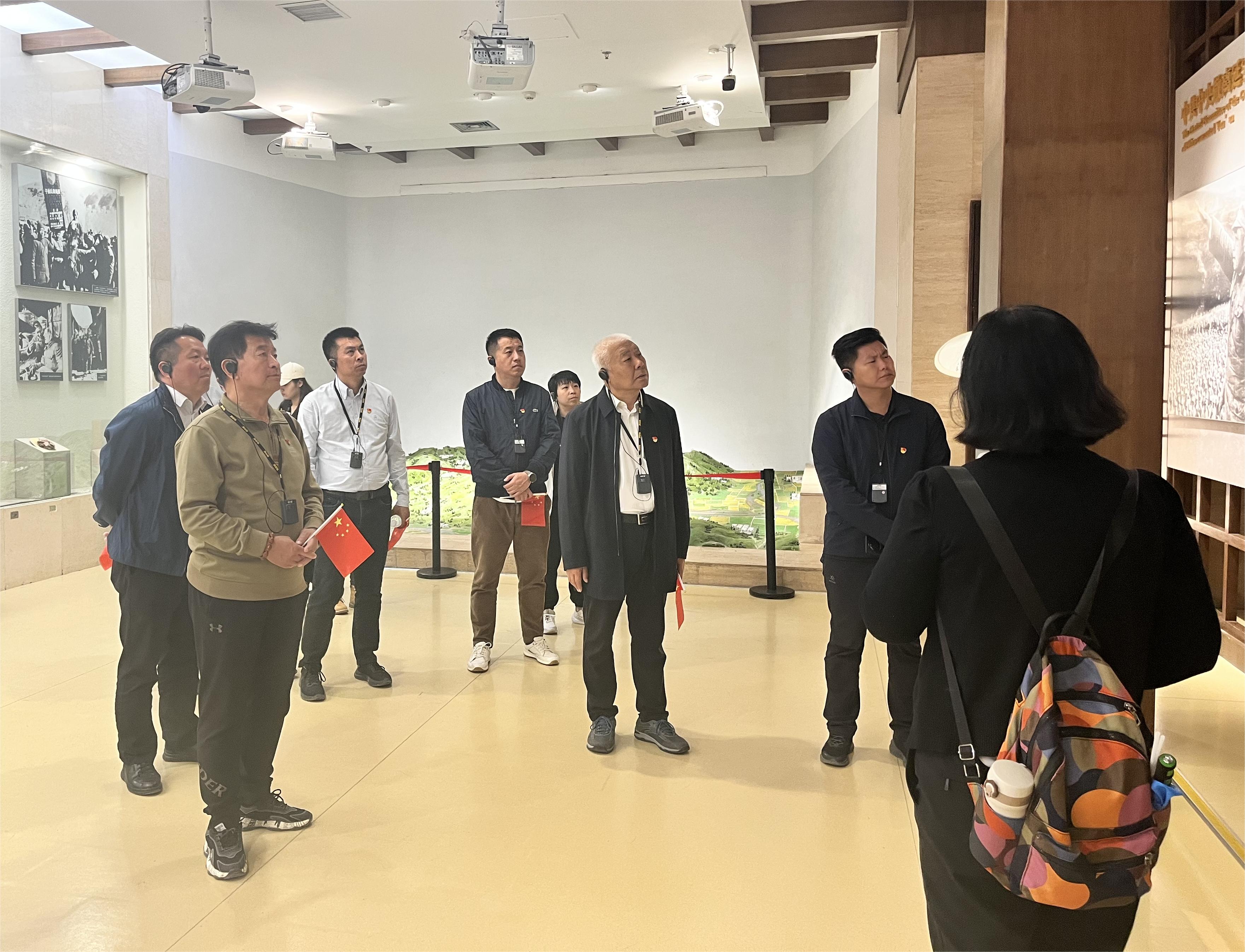 ���������Žᵳ֧����֯��չ�����������Ͽ� �м�����ʹ�������⵳���˶�