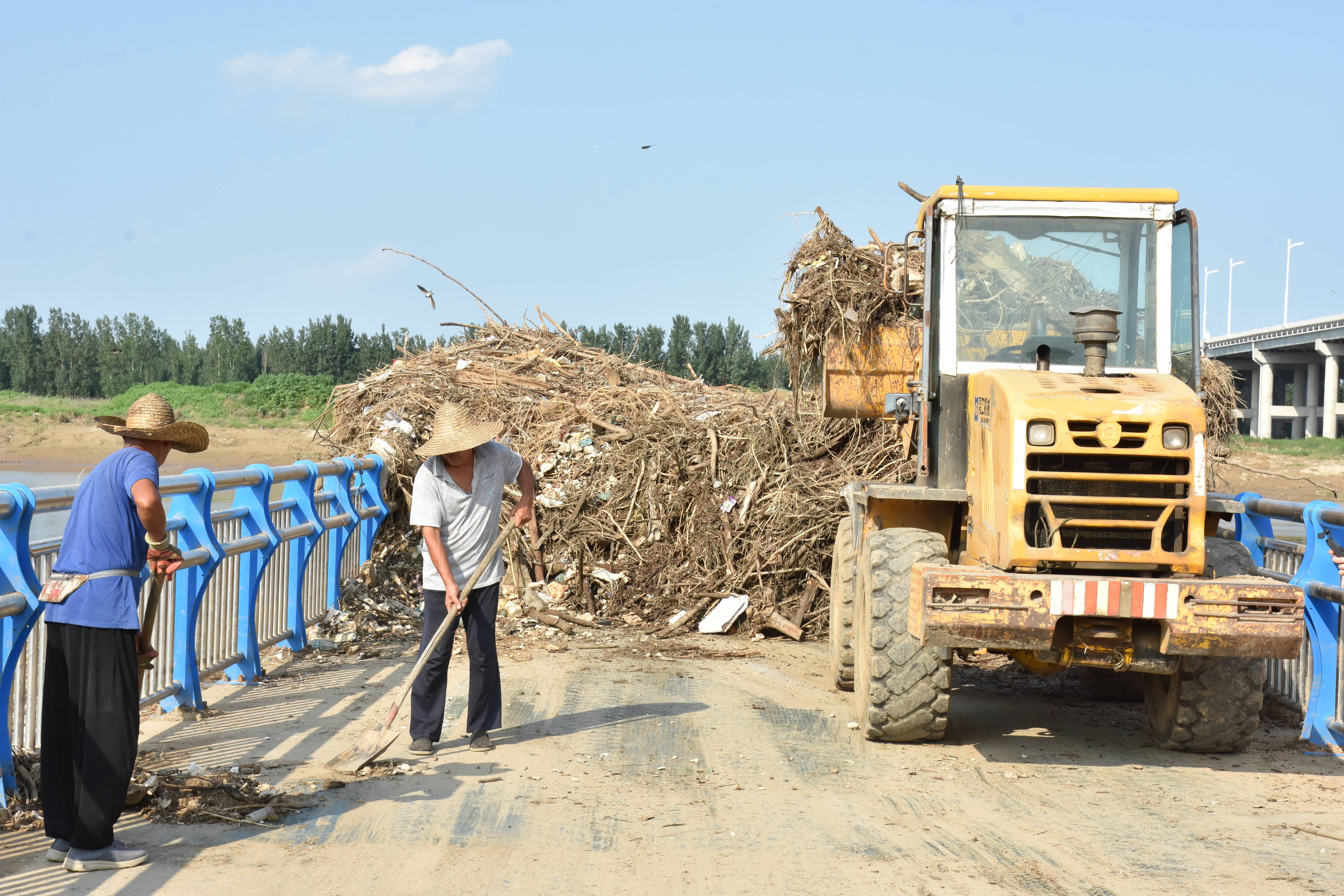 ս��ͼ | ����ͬ�� �ػ�һ������