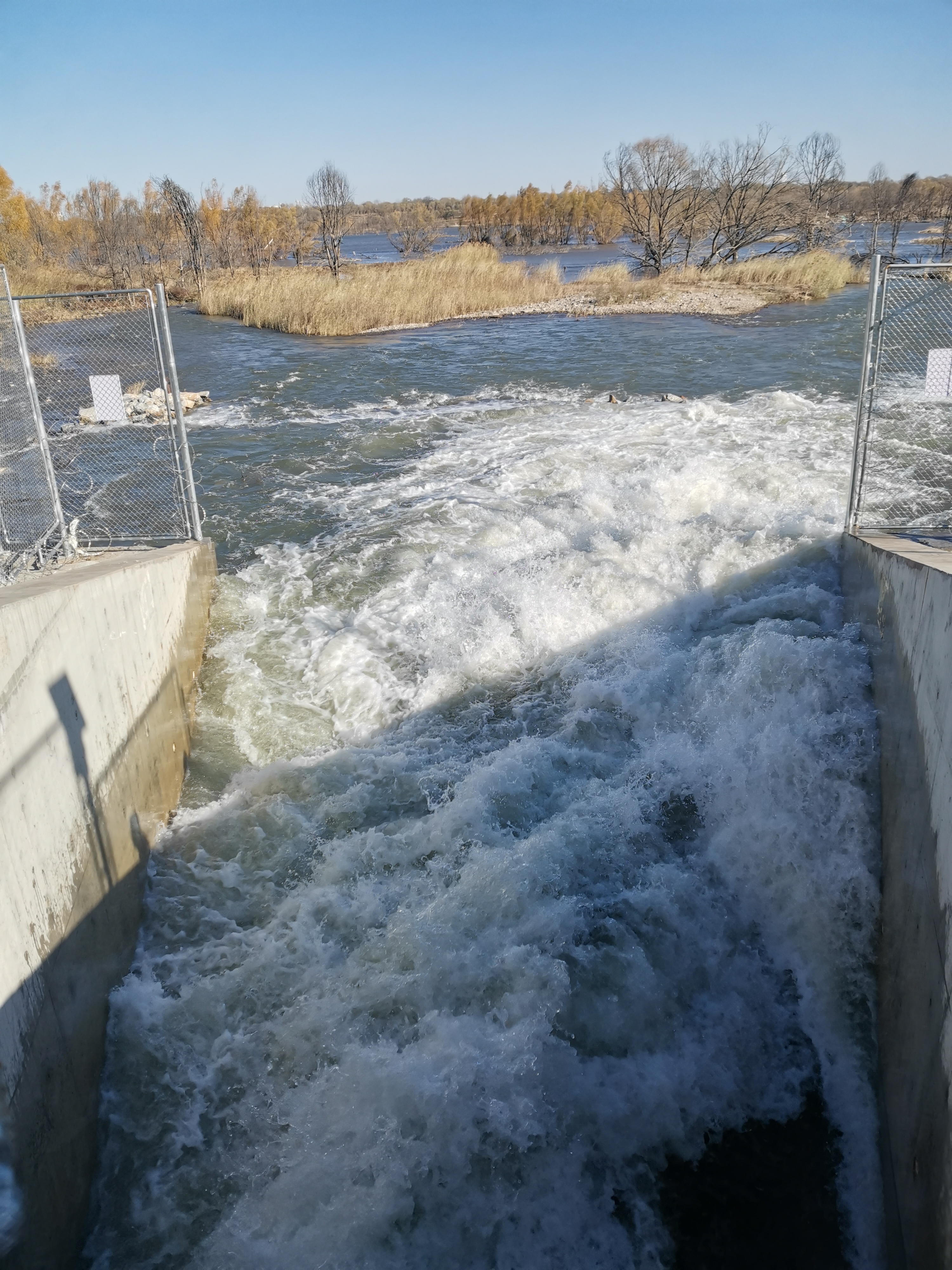 ��ˮ��������ˮԴ��PT��Ѷ(�й���)������ˮ