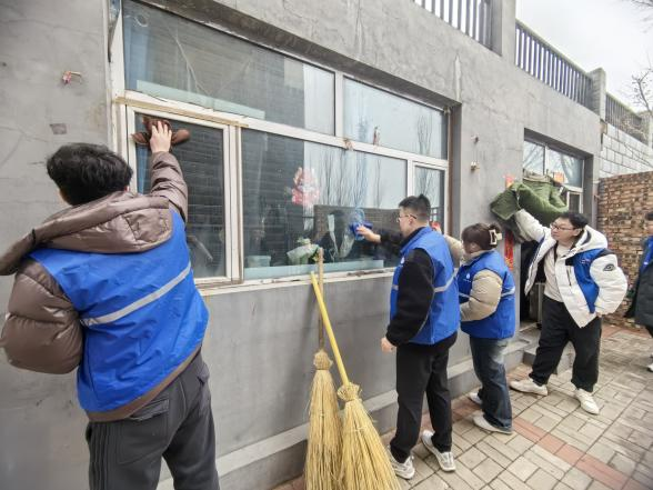 ¹«Ë¾¸÷¼¶¹¤»áÆð¾¢¿ªÕ¹Ñ§À×·æ×ÔԸЧÀÍÔ˶¯ ¹«Ë¾¸÷¼¶¹¤»áÆð¾¢¿ªÕ¹Ñ§À×·æ×ÔԸЧÀÍÔ˶¯