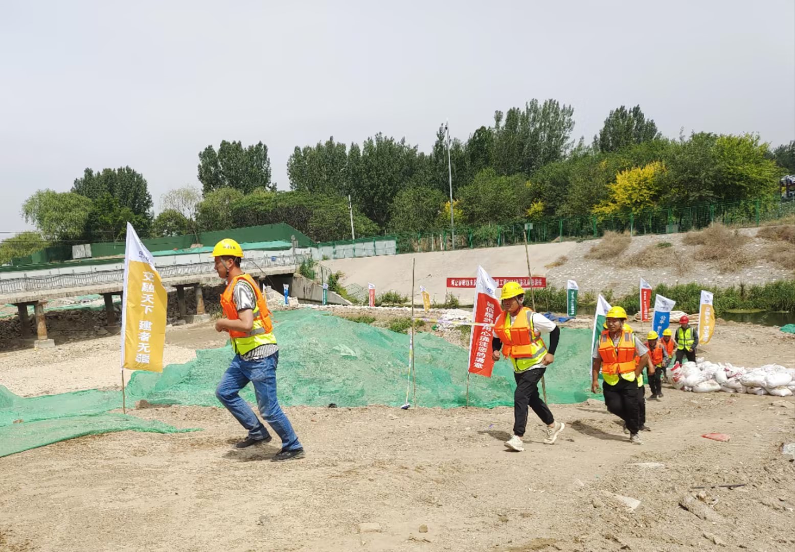 �ȷ��ֹ�˾ | �ȷ������ڽ���Ŀ��չ��ѴӦ������