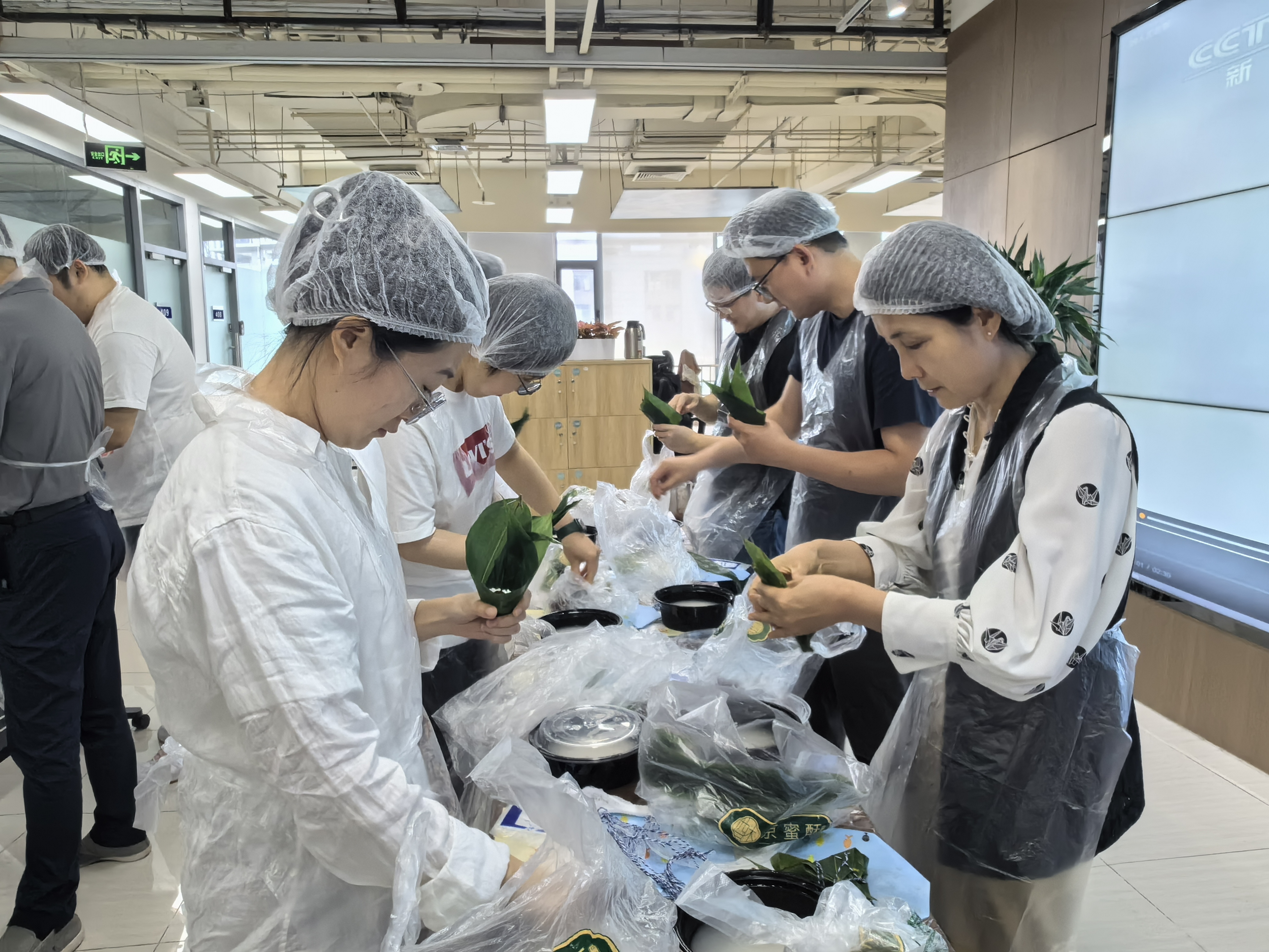 北京灾后重修项目办举行“粽之味 定之远”端午主题运动 北京灾后重修项目办举行“粽之味 定之远”端午主题运动