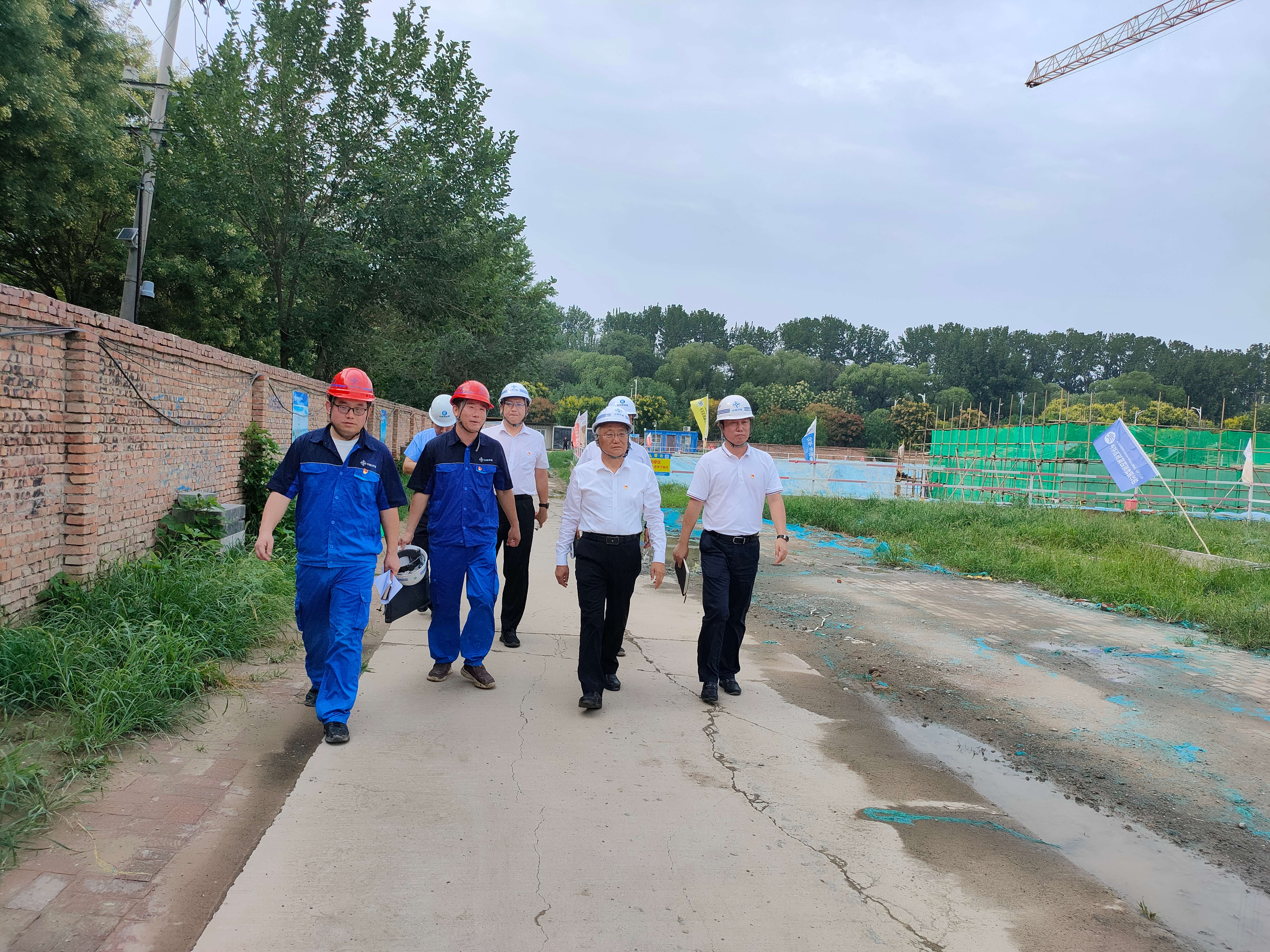 公司向导为下层党建联系点、总部第六党支部教学纪律党课 公司向导为下层党建联系点、总部第六党支部教学纪律党课