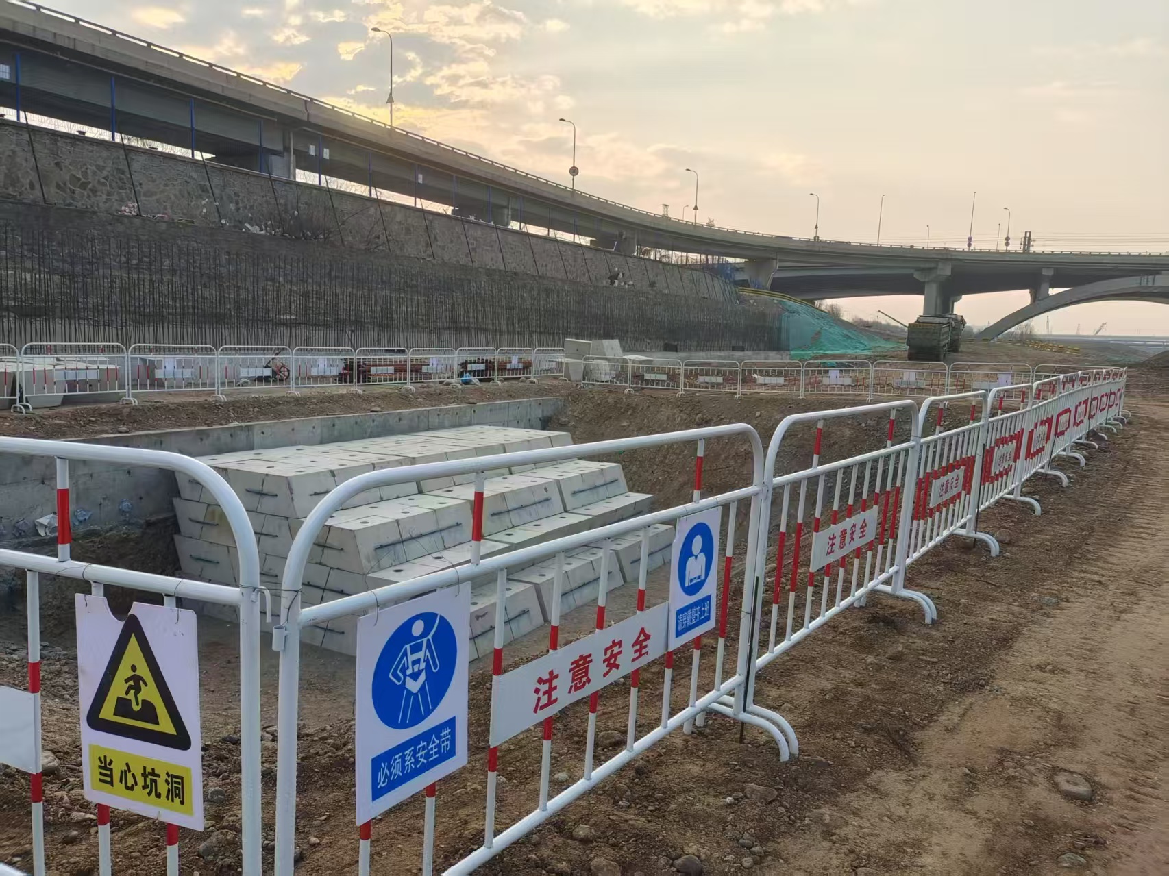 ��ս���ź� | PT��Ѷ(�й���)����¬�����ۺ��������̵ڶ�������Ԥ�ƻ������������׼�����