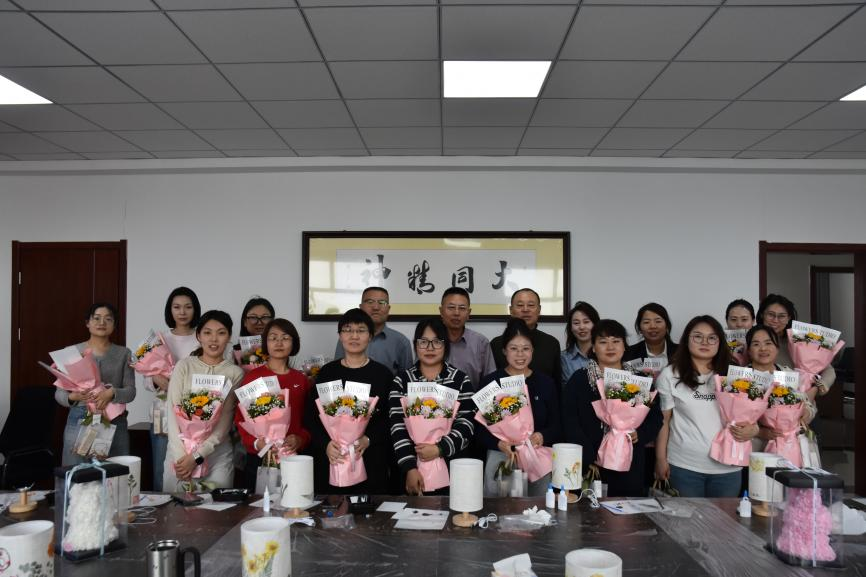 Ö¾´×îÃÀµÄËý£¡PTÊÓѶ(ÖйúÇø)¹ÙÍøÁ÷Óò¹«Ë¾Çì×£¡°Èý°Ë¡±¹ú¼Ê¸¾Å®½ÚÔ˶¯¾«²Ê·×³Ê Ö¾´×îÃÀµÄËý£¡PTÊÓѶ(ÖйúÇø)¹ÙÍøÁ÷Óò¹«Ë¾Çì×£¡°Èý°Ë¡±¹ú¼Ê¸¾Å®½ÚÔ˶¯¾«²Ê·×³Ê