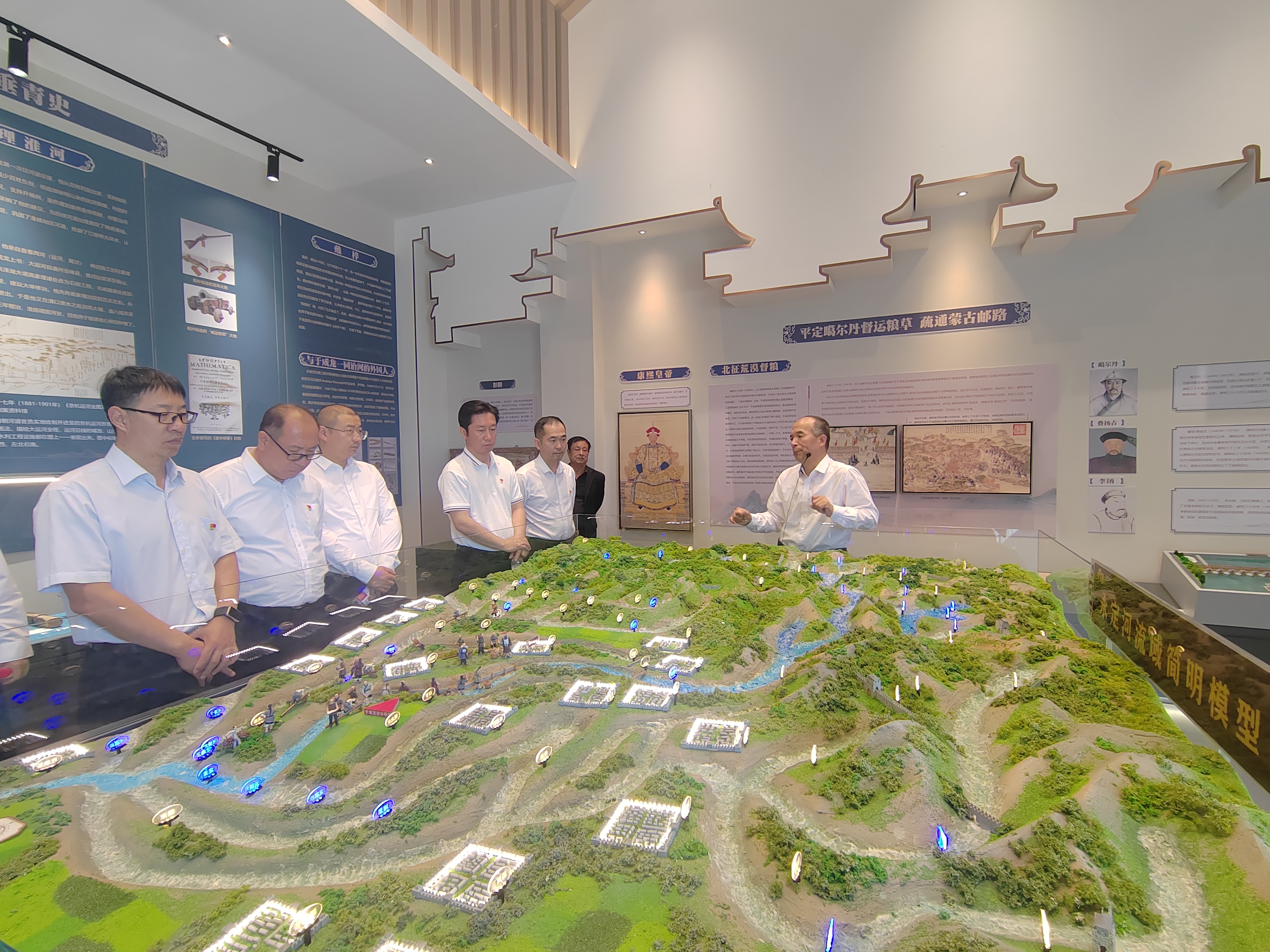 廊坊地区团结党支部赴于成龙廉能文化教育中心观摩学习 廊坊地区团结党支部赴于成龙廉能文化教育中心观摩学习