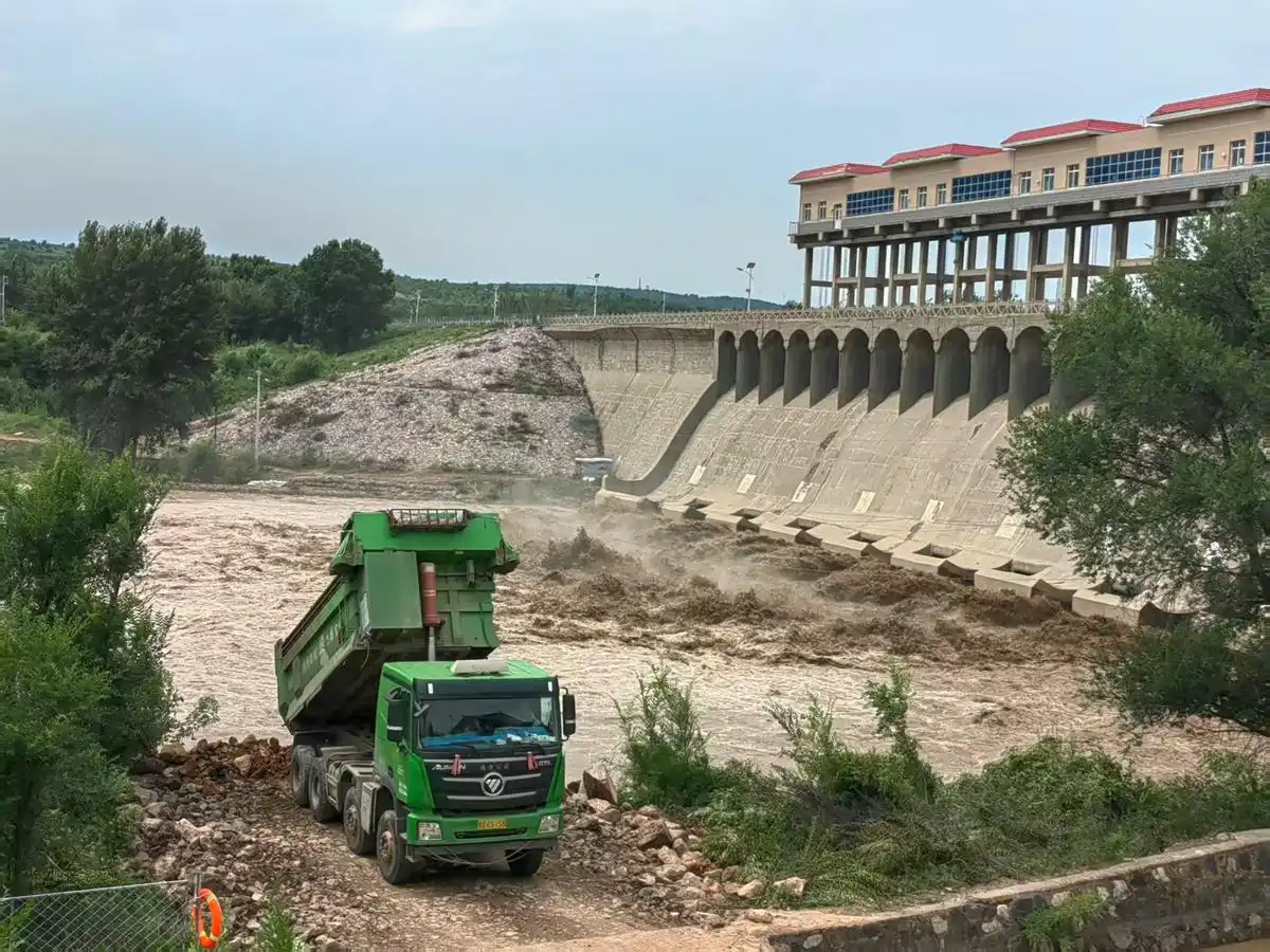 �������� ��Ӱ��� ����PT��Ѷ(�й���)�����ۺ�����������ֽ�������������