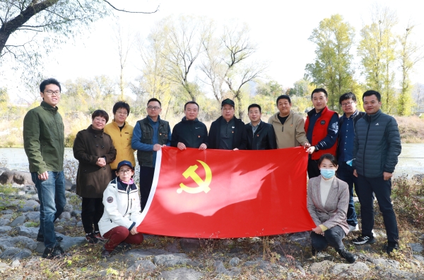 �������� ֧������  ������PT��Ѷ(�й���)�����ۺ���������̬�޸���С��칫���빫˾�ŽῪչ���⵳���˶�