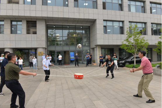 ÏÄÈÕÒâ¼ûÒâÒåÔ˶¯ Òý·¢ÍŶÓÐÁ¦ ÏÄÈÕÒâ¼ûÒâÒåÔ˶¯ Òý·¢ÍŶÓÐÁ¦